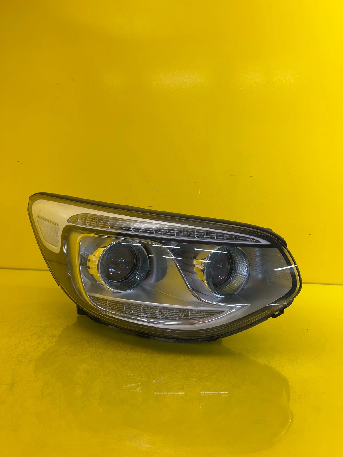 Phare avant droit Kia Soul 2 Lift Led Two Lens EV Hybrid Autolamps Phare avant droit Kia Soul 2 Lift Led Two Lens EV Hybrid