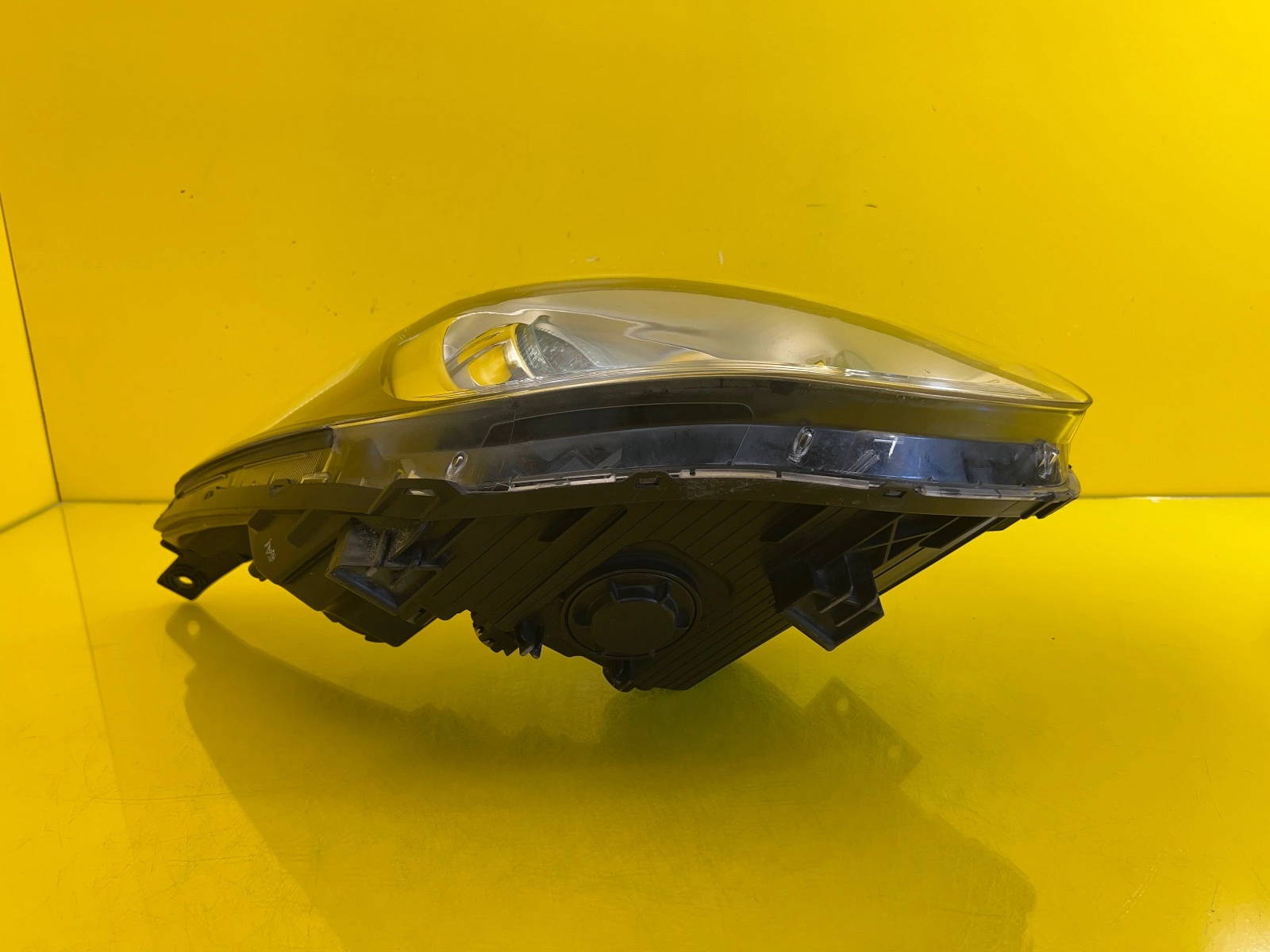 Phare droit Kia Soul II 2 Lift EV Hybrid Bleu Autolamps 4 Phare droit Kia Soul II 2 Lift EV Hybrid Bleu