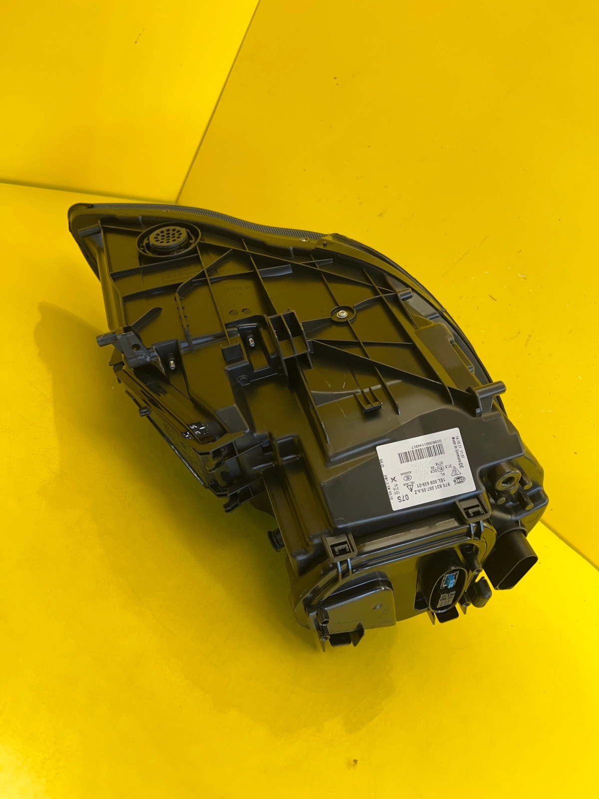 Phare gauche Porsche Panamera 970 09- Xenon 97063105705 Autolamps 6 Phare gauche Porsche Panamera 970 09- Xenon 97063105705