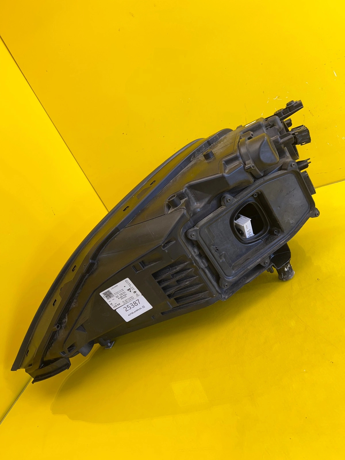 Phare droit Porsche Cayenne III 3 Lift Full Led Laser Matrix 9Y0 9Y0941060M Autolamps 3 Phare droit Porsche Cayenne III 3 Lift Full Led Laser Matrix 9Y0 9Y0941060M