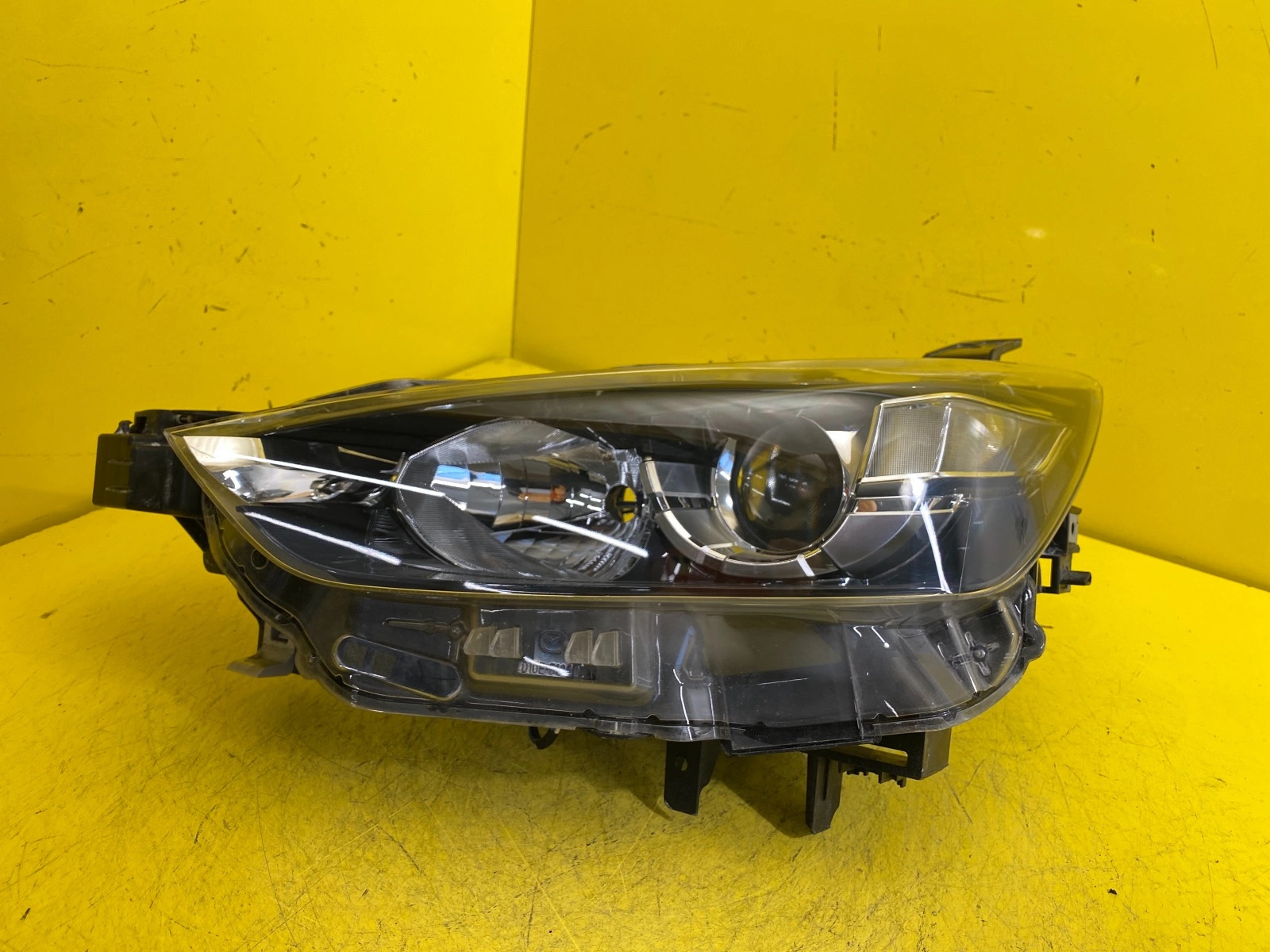 Phare gauche Mazda CX3 CX-3 15+ Normal Autolamps Phare gauche Mazda CX3 CX-3 15+ Normal