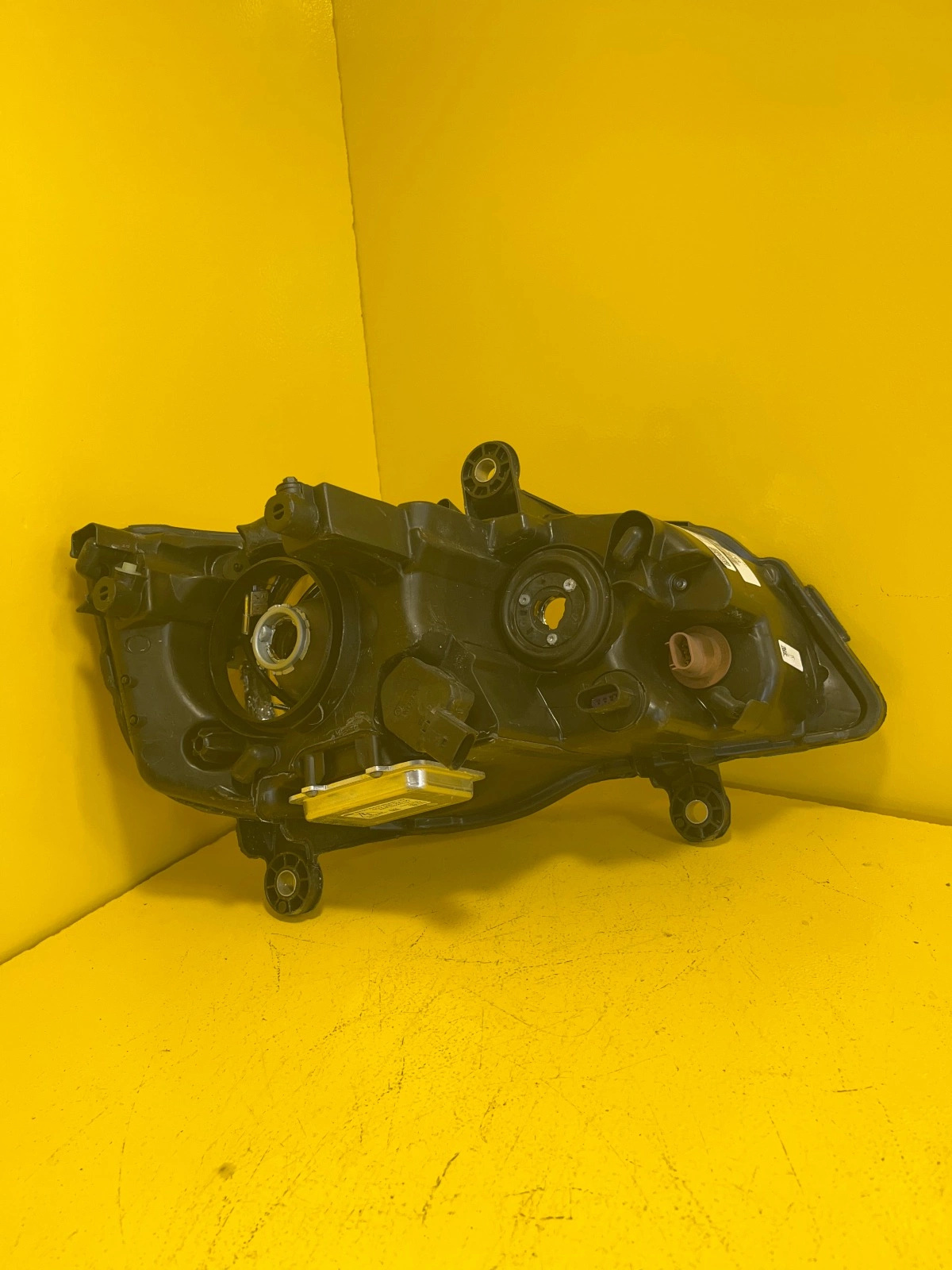 Réflecteur Lampe Gauche CHRYSLER VOYAGER V 08-11 05113339AG Autolamps 3 Réflecteur Lampe Gauche CHRYSLER VOYAGER V 08-11 05113339AG