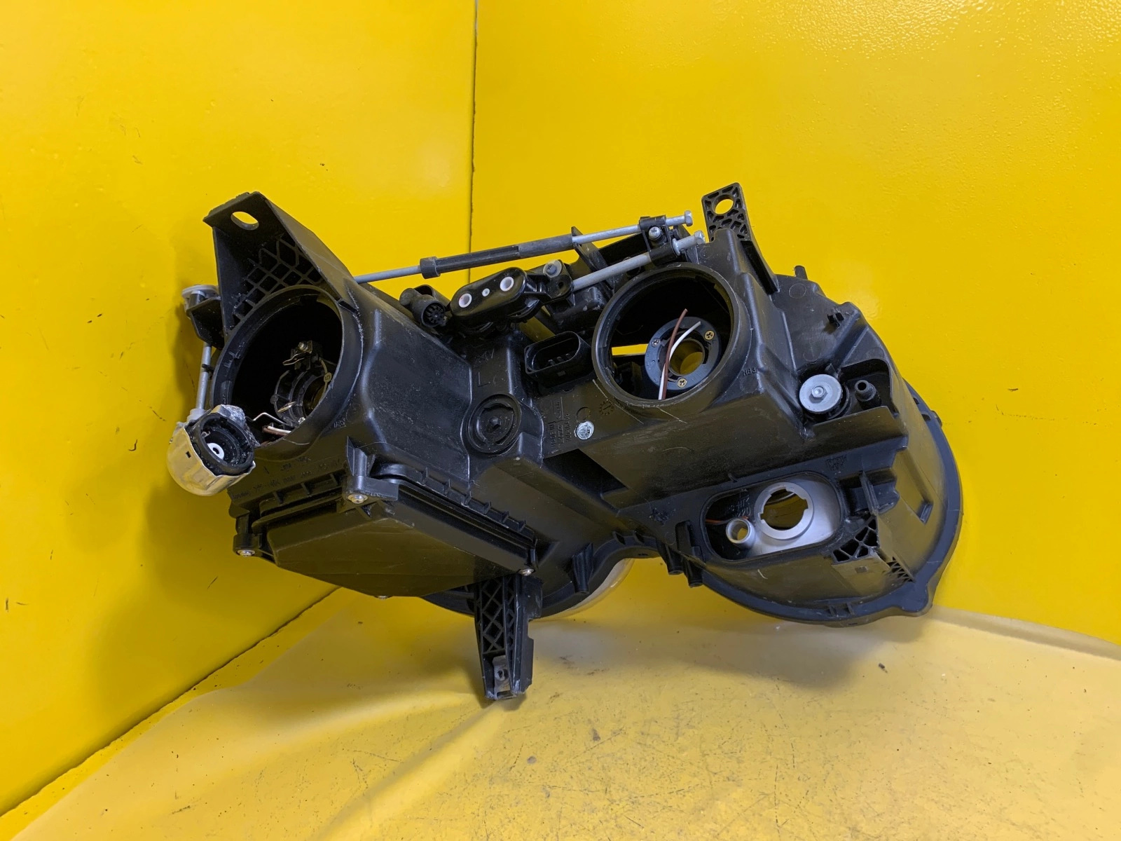 Phare gauche Bentley Continental GT/GTC Supersports 3W1941015AC Autolamps 2 Phare gauche Bentley Continental GT/GTC Supersports 3W1941015AC