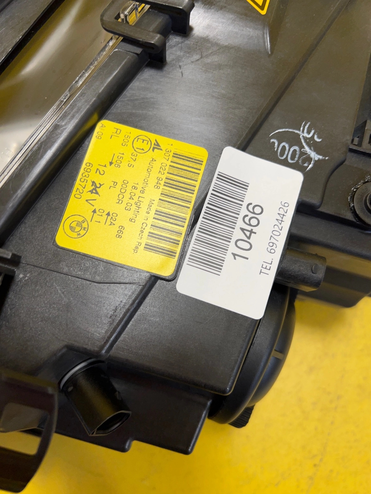 Phare droit BMW E46 10-13 COUPE CABRIO XENON Autolamps 2 Phare droit BMW E46 10-13 COUPE CABRIO XENON