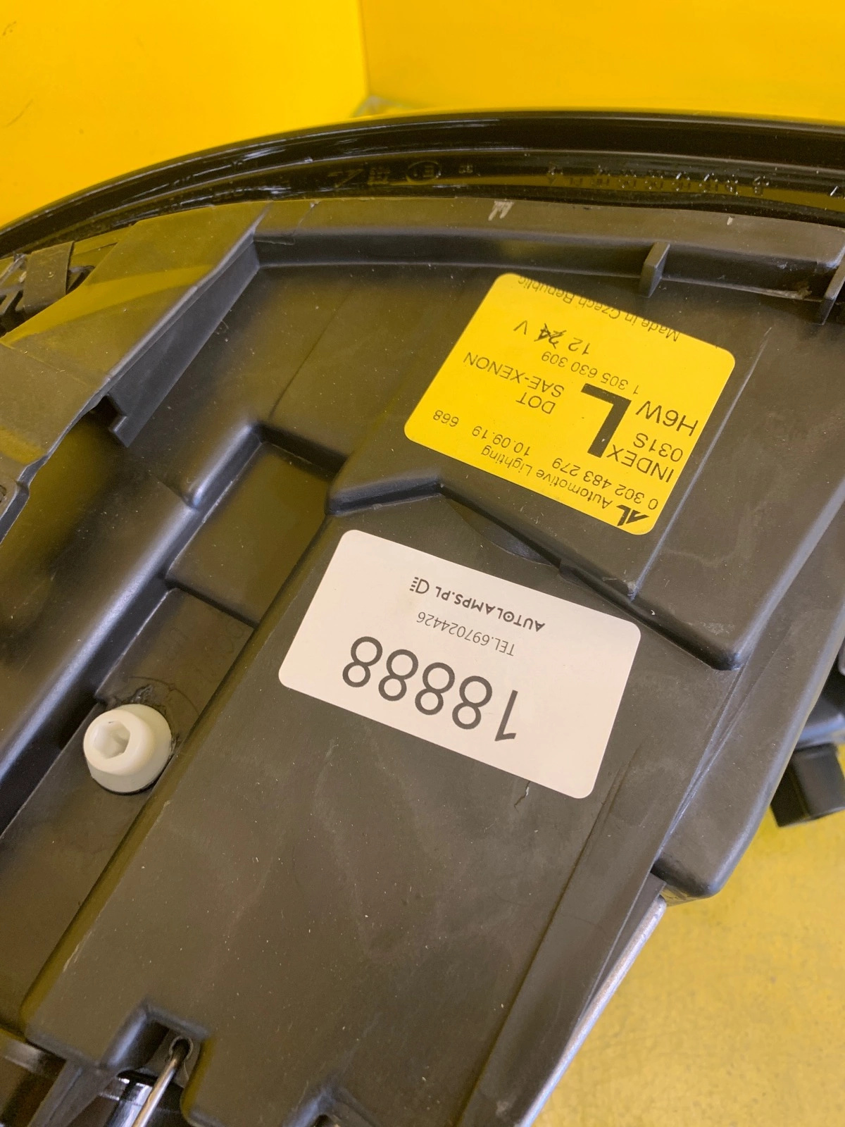 Phare gauche AUDI TT 8N XENON 98-06 8N0941003BF Autolamps 2 Phare gauche AUDI TT 8N XENON 98-06 8N0941003BF