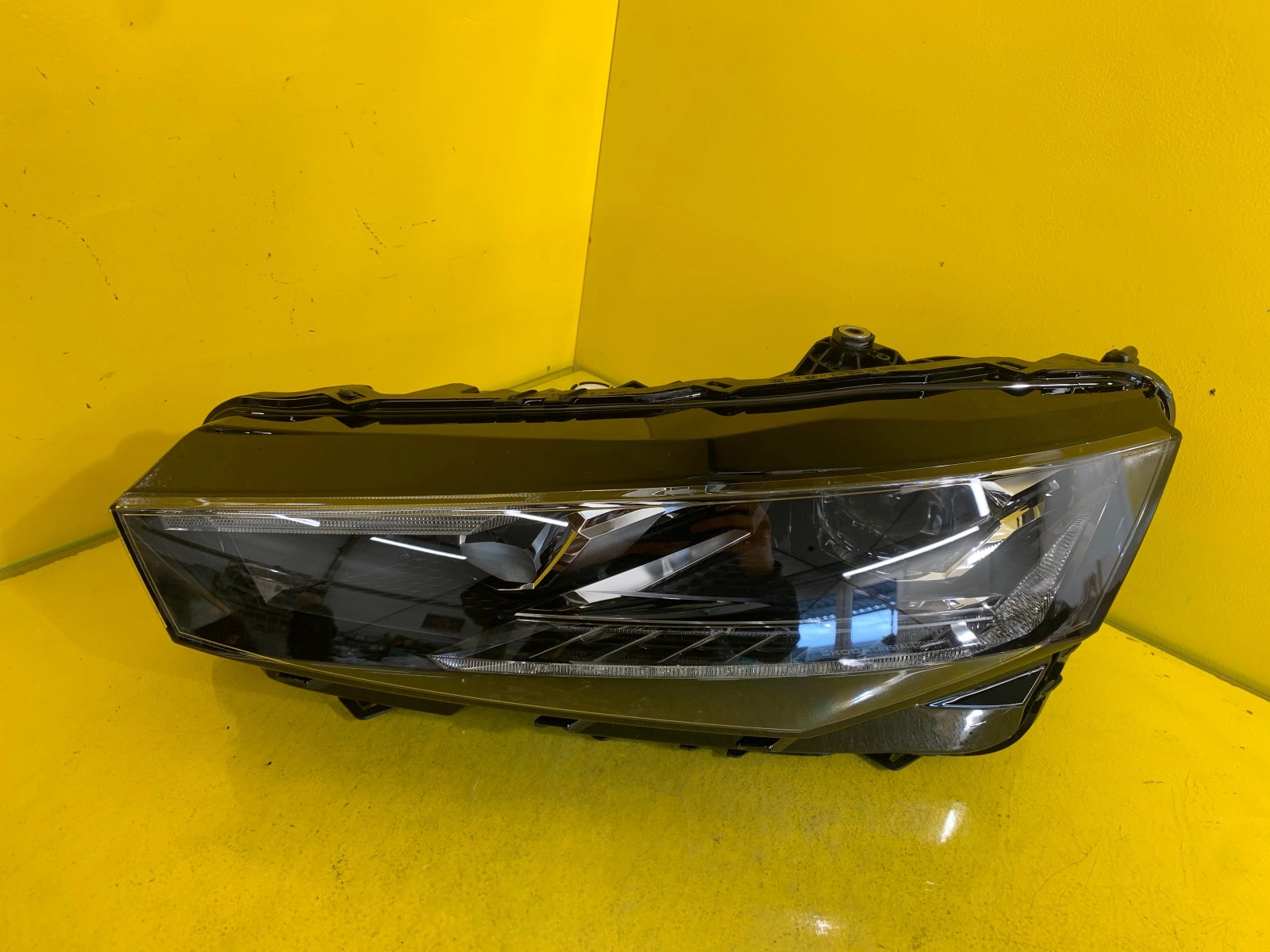 Lampe frontale gauche SKODA SCALA LIFT FULL LED 655941015A Autolamps Lampe frontale gauche SKODA SCALA LIFT FULL LED 655941015A