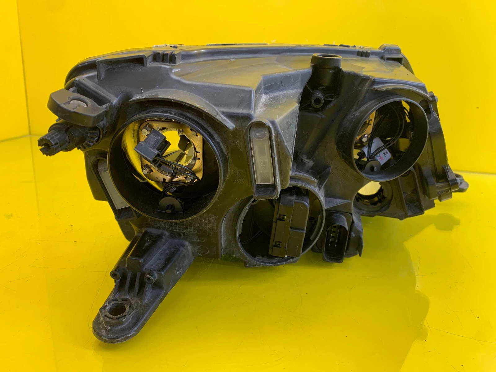 Phare avant gauche Skoda Rapid 5J Led Lift 16- 5JB941015B Autolamps 5 Phare avant gauche Skoda Rapid 5J Led Lift 16- 5JB941015B