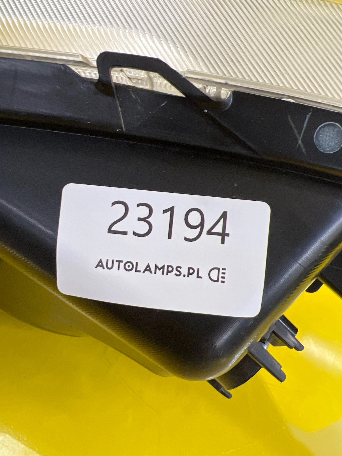 Phare avant droit Mitsubischi Space Star I Lift Autolamps 2 Phare avant droit Mitsubischi Space Star I Lift