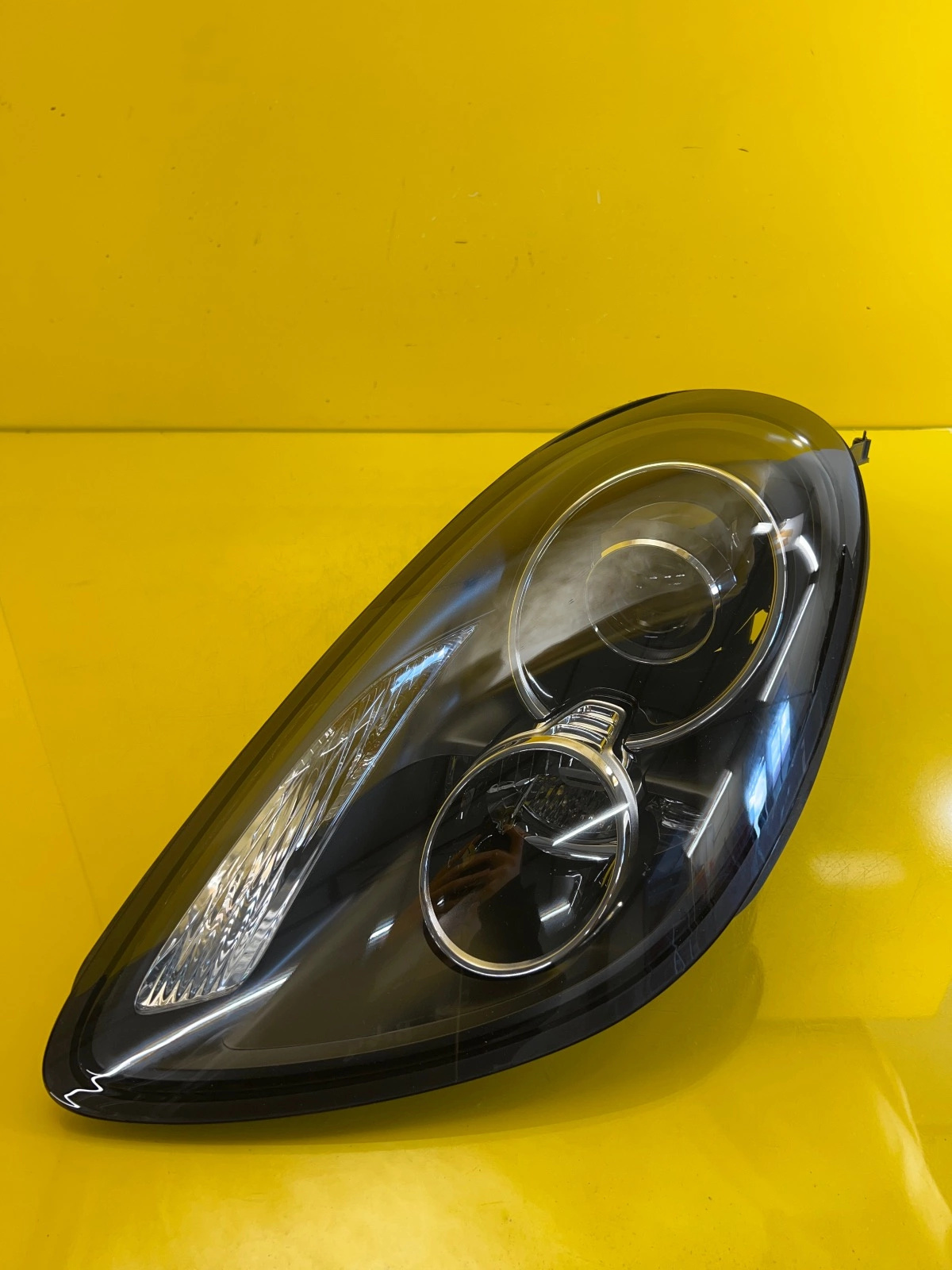 Phare gauche Porsche Boxster Cayman 981 Xenon 98163113506 Autolamps Phare gauche Porsche Boxster Cayman 981 Xenon 98163113506