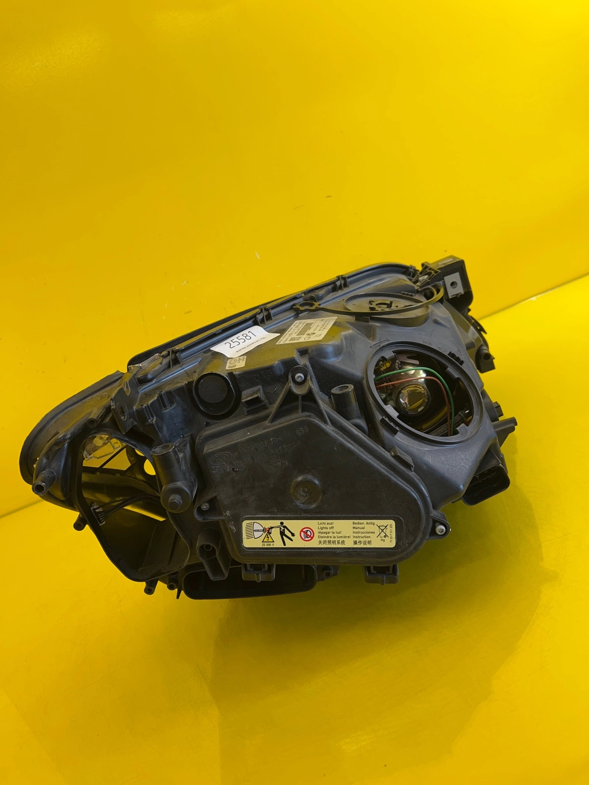 Phare gauche BMW 7 F01 F02 Bi-Xenon 2008- 7228429 Autolamps 4 Phare gauche BMW 7 F01 F02 Bi-Xenon 2008- 7228429