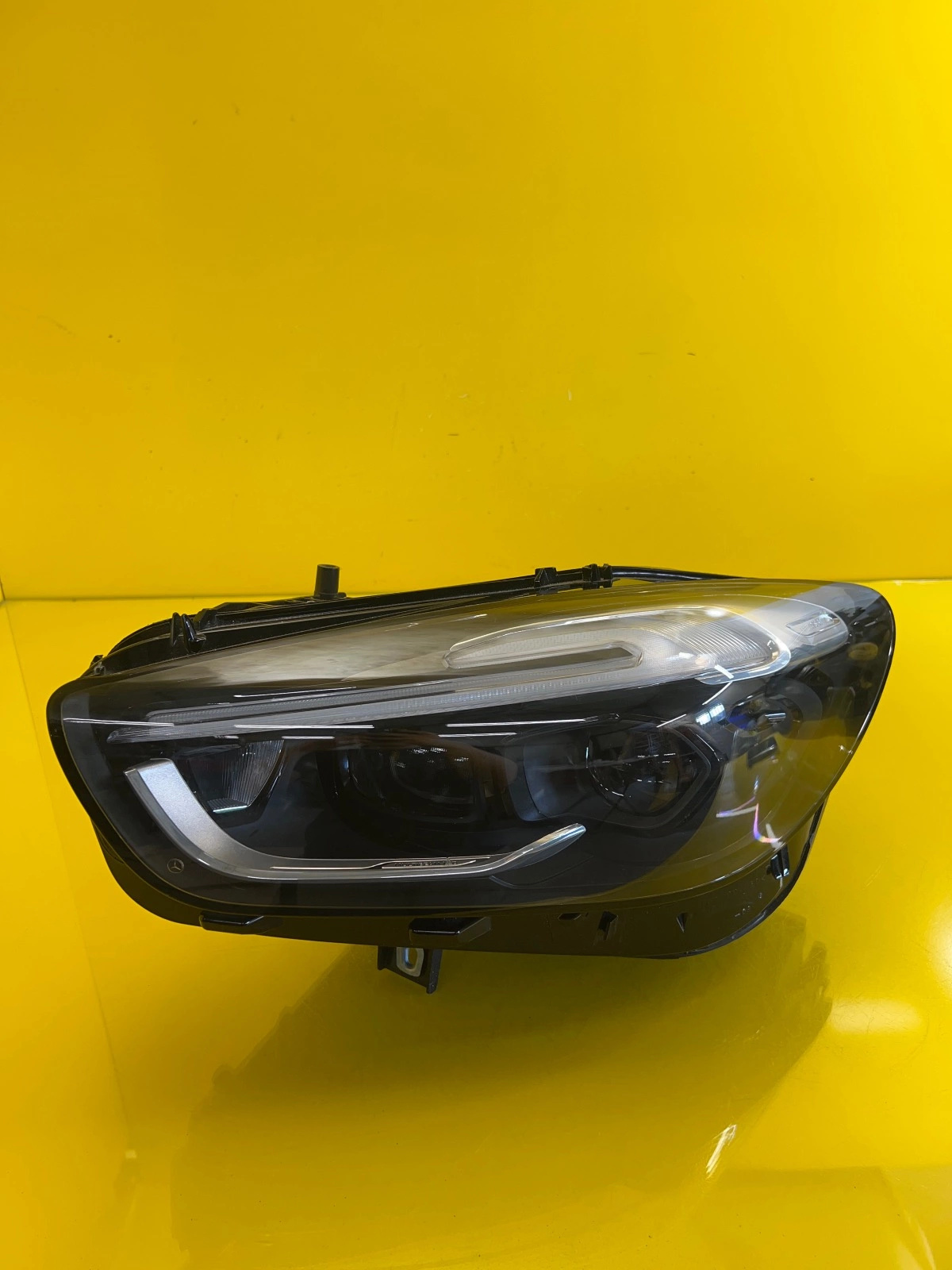 Phare gauche Mercedes Classe B W247 Full Led Multibeam A2479061304 Autolamps Phare gauche Mercedes Classe B W247 Full Led Multibeam A2479061304