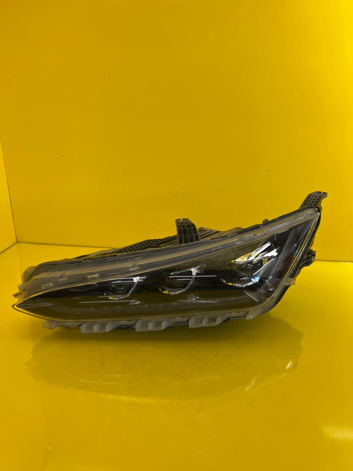 Phare avant gauche Byd Tang EV600 Full Led 21- Autolamps Phare avant gauche Byd Tang EV600 Full Led 21-