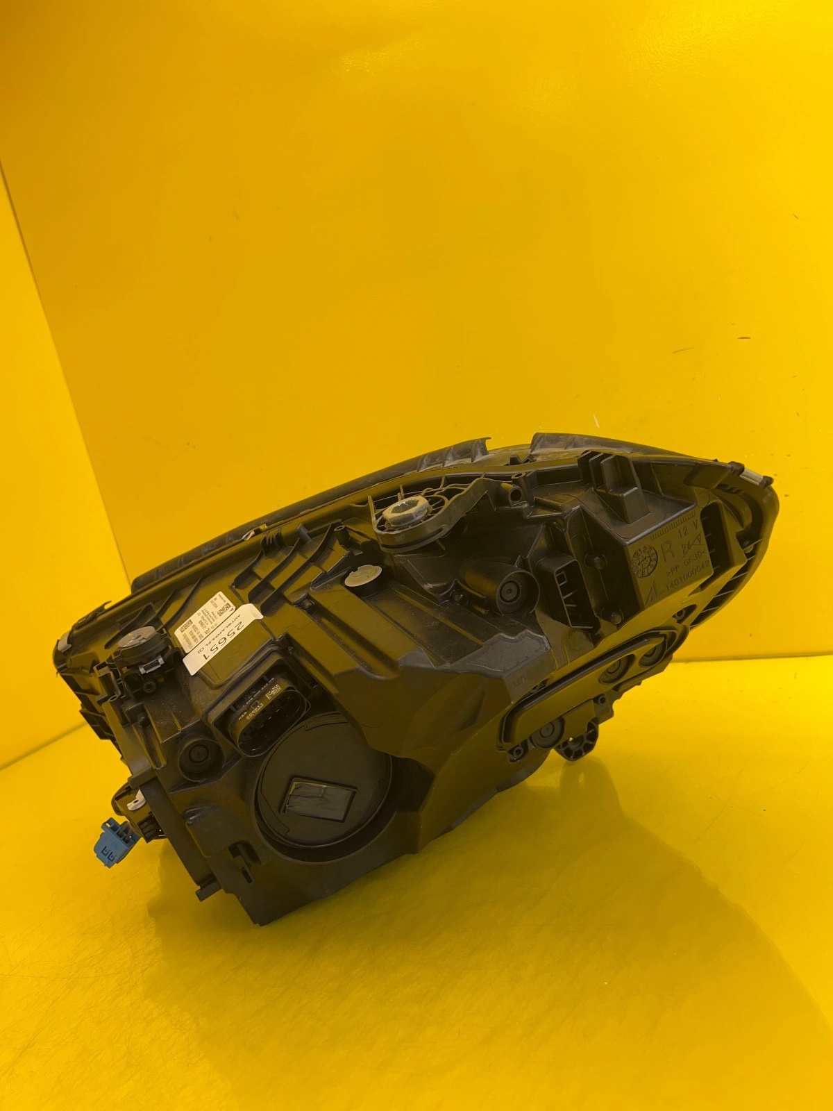 Phare droit Mercedes Classe C W206 Full Led Digital Light A2069064803 21- Autolamps 4 Phare droit Mercedes Classe C W206 Full Led Digital Light A2069064803 21-