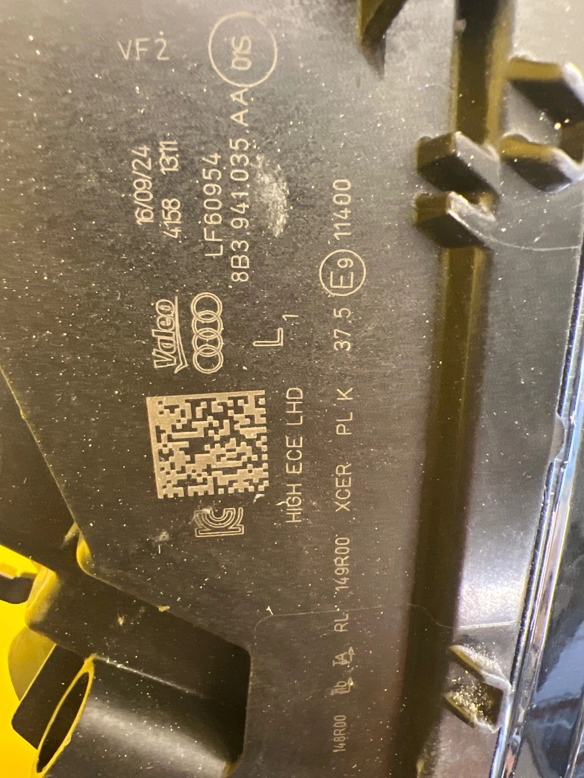 Phare gauche Audi A5 III 8B3 Full Led Complete 8B3941035AA Autolamps 2 Phare gauche Audi A5 III 8B3 Full Led Complete 8B3941035AA