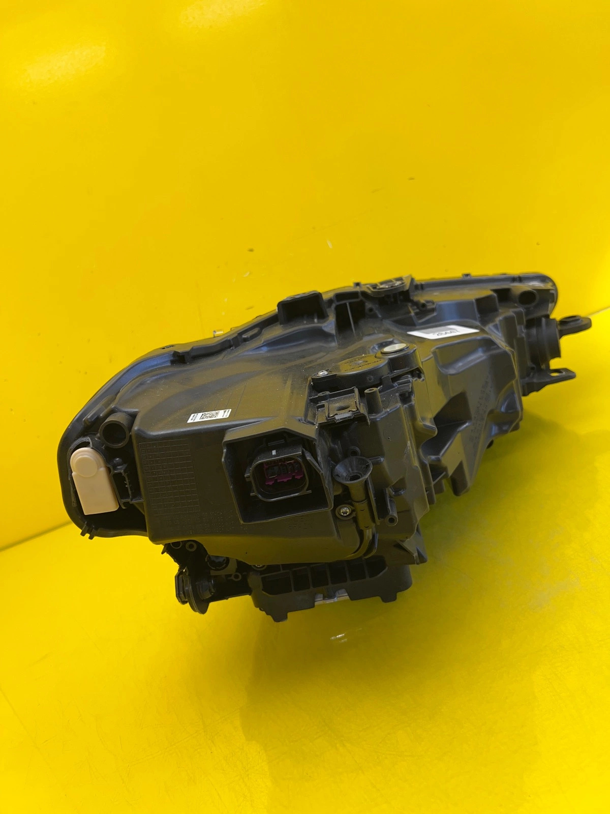 Phare gauche Audi A5 III 8B3 Full Led Complete 8B3941035AA Autolamps 5 Phare gauche Audi A5 III 8B3 Full Led Complete 8B3941035AA