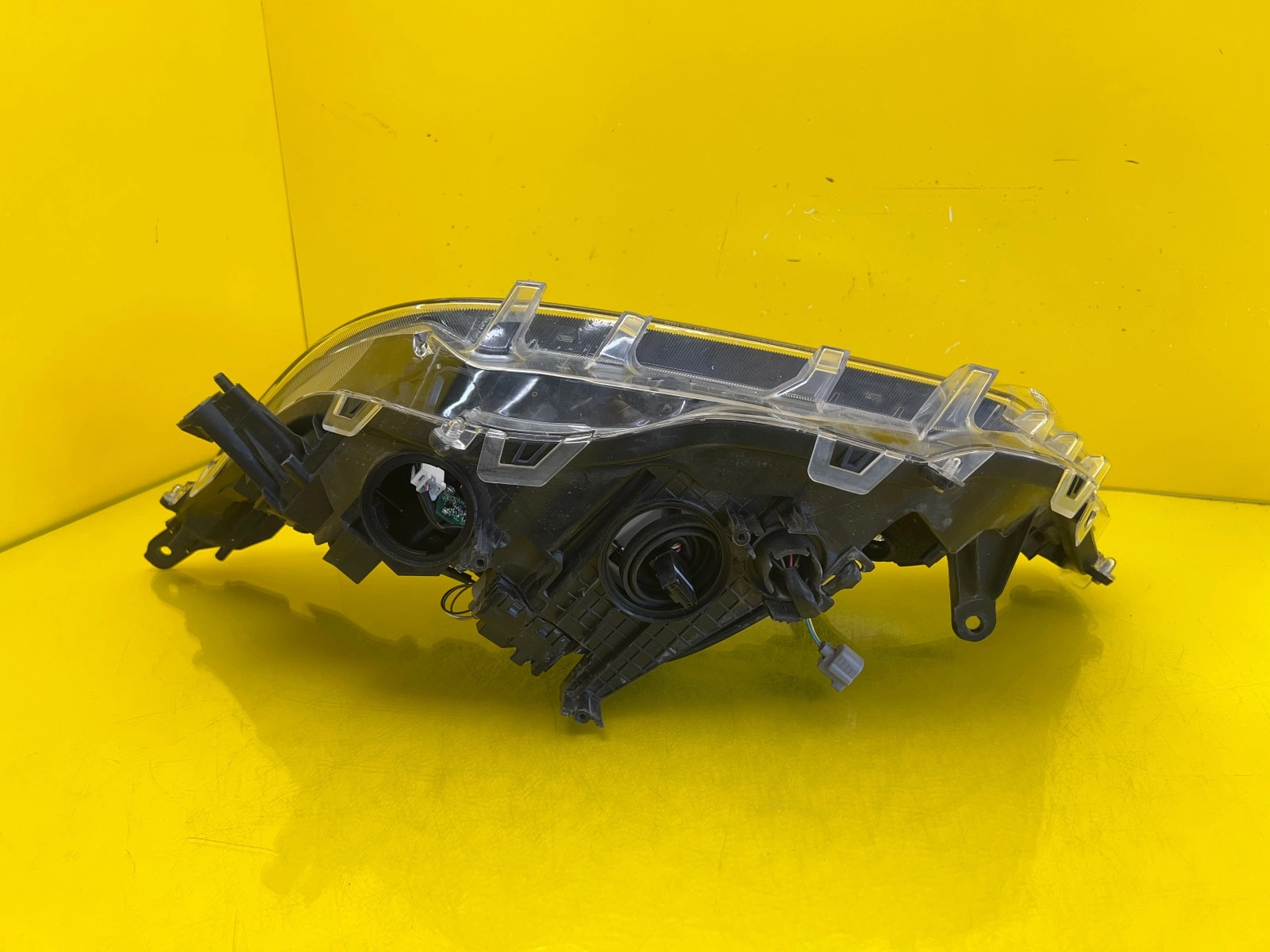 Phare avant droit Toyota Rav4 V Full Led Autolamps 5 Phare avant droit Toyota Rav4 V Full Led