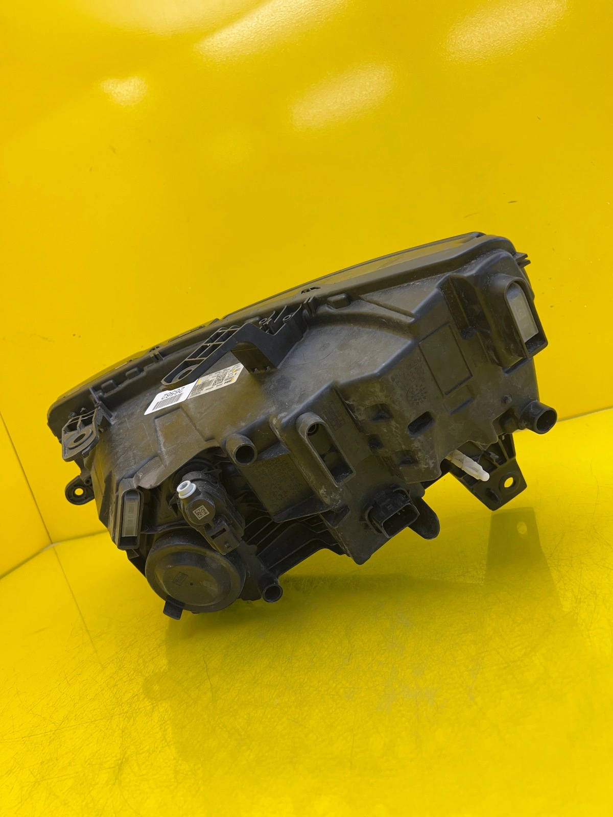 Phare Avant Droit Full Led Dacia Duster III 2024- 260107725R Autolamps 4 Phare Avant Droit Full Led Dacia Duster III 2024- 260107725R