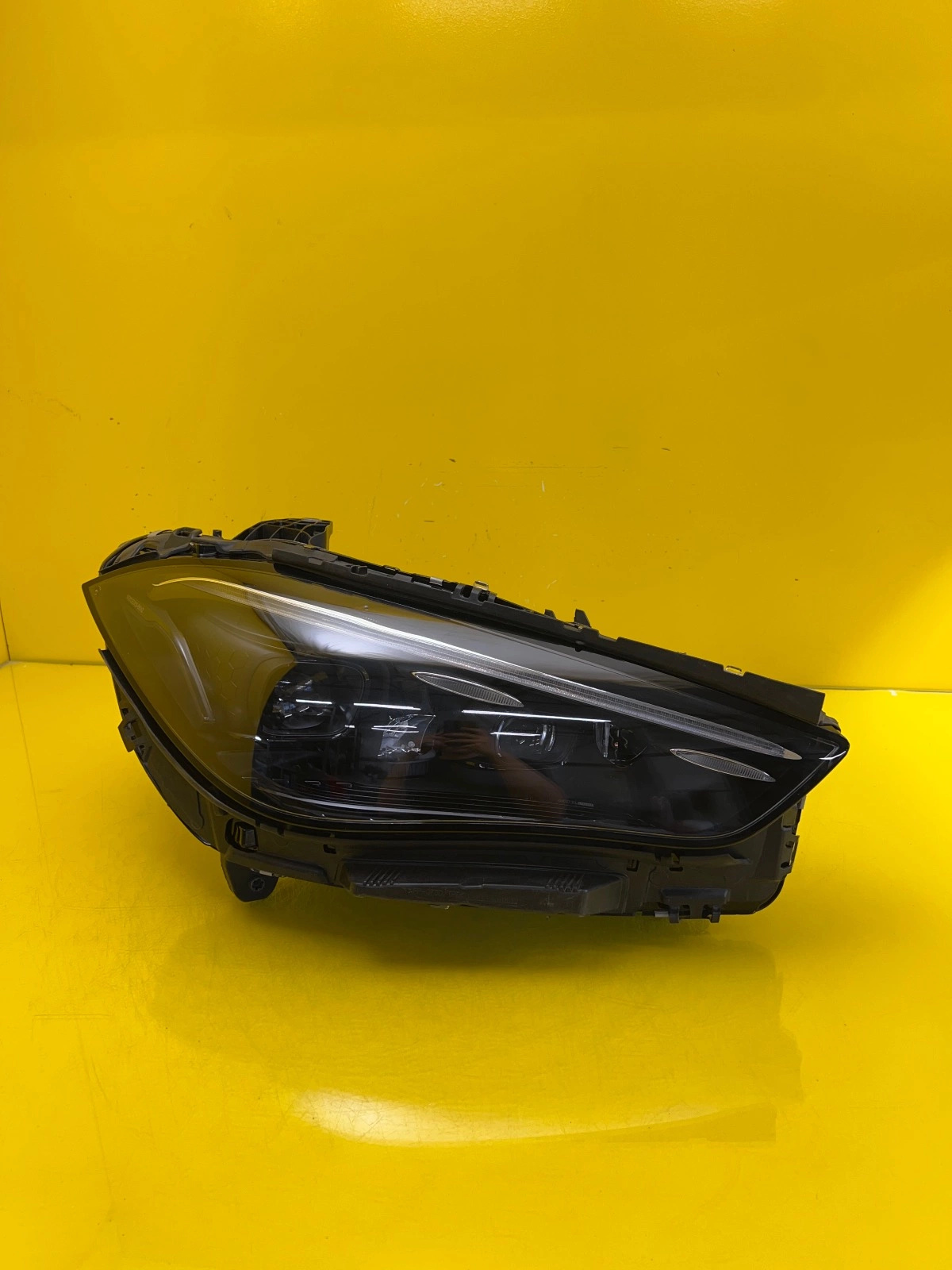 Phare avant droit Mercedes CLE W236 Full Led A2369063401 Autolamps Phare avant droit Mercedes CLE W236 Full Led A2369063401