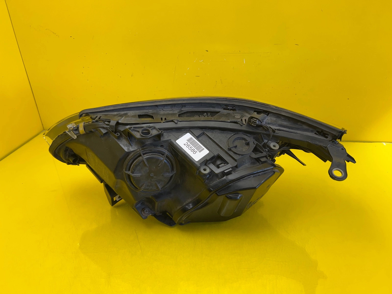 Phare droit BMW 5 E60 E61 03-06 Xenon non orientable Autolamps 3 Phare droit BMW 5 E60 E61 03-06 Xenon non orientable