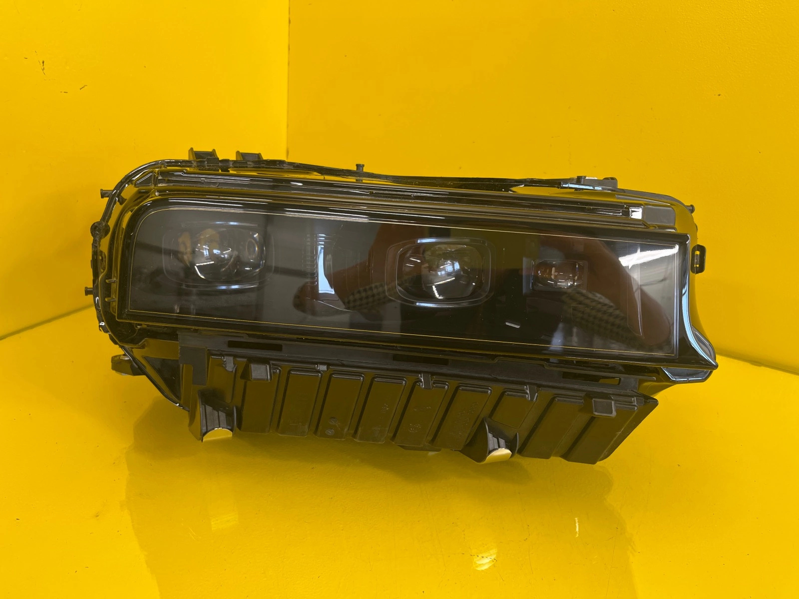 Phare droit BMW XM G09 Full Led 5A5E9A8-01 Autolamps Phare droit BMW XM G09 Full Led 5A5E9A8-01
