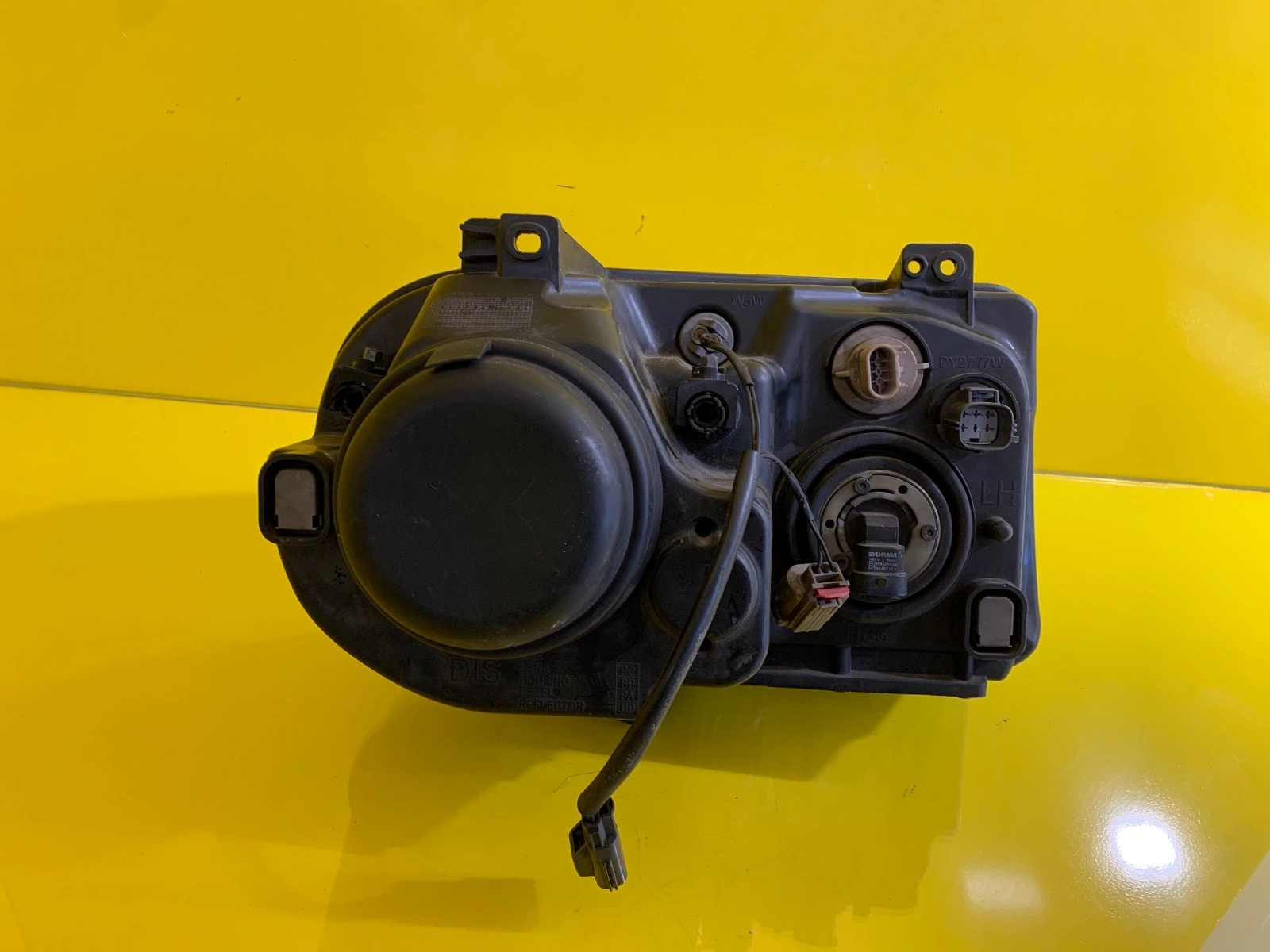 Phare avant gauche Chrysler 300C 04-12 Xenon Autolamps 4 Phare avant gauche Chrysler 300C 04-12 Xenon