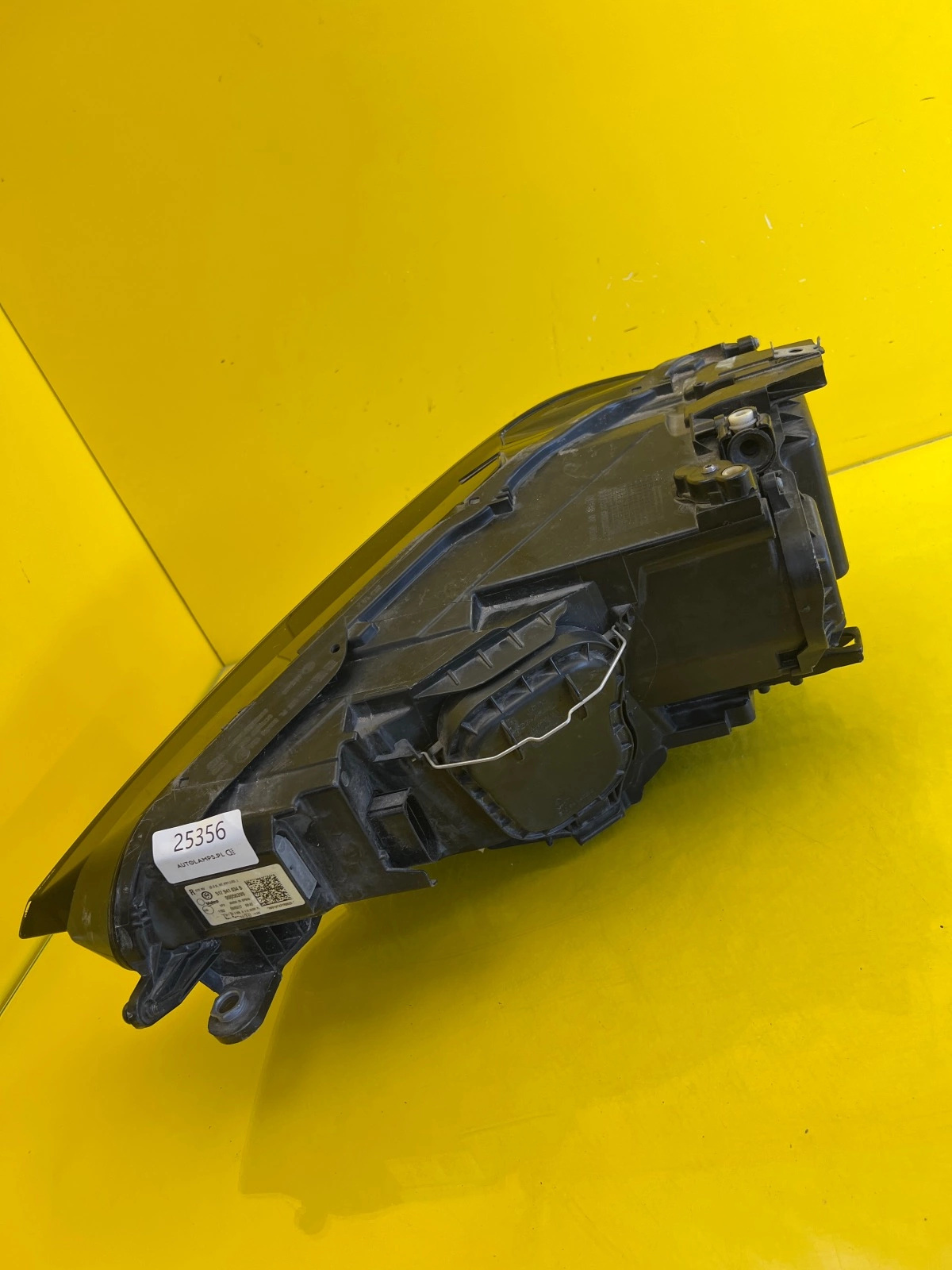 Phare droit VW Golf Sportsvan Xenon 14-18 517941034B Autolamps 5 Phare droit VW Golf Sportsvan Xenon 14-18 517941034B