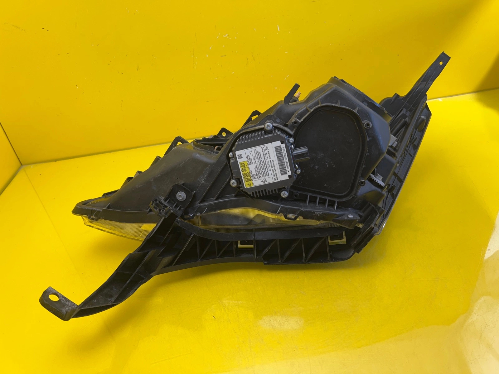 Phare droit Honda CR-V CRV Xenon 06-12 33100-SWW-G1 Autolamps 5 Phare droit Honda CR-V CRV Xenon 06-12 33100-SWW-G1