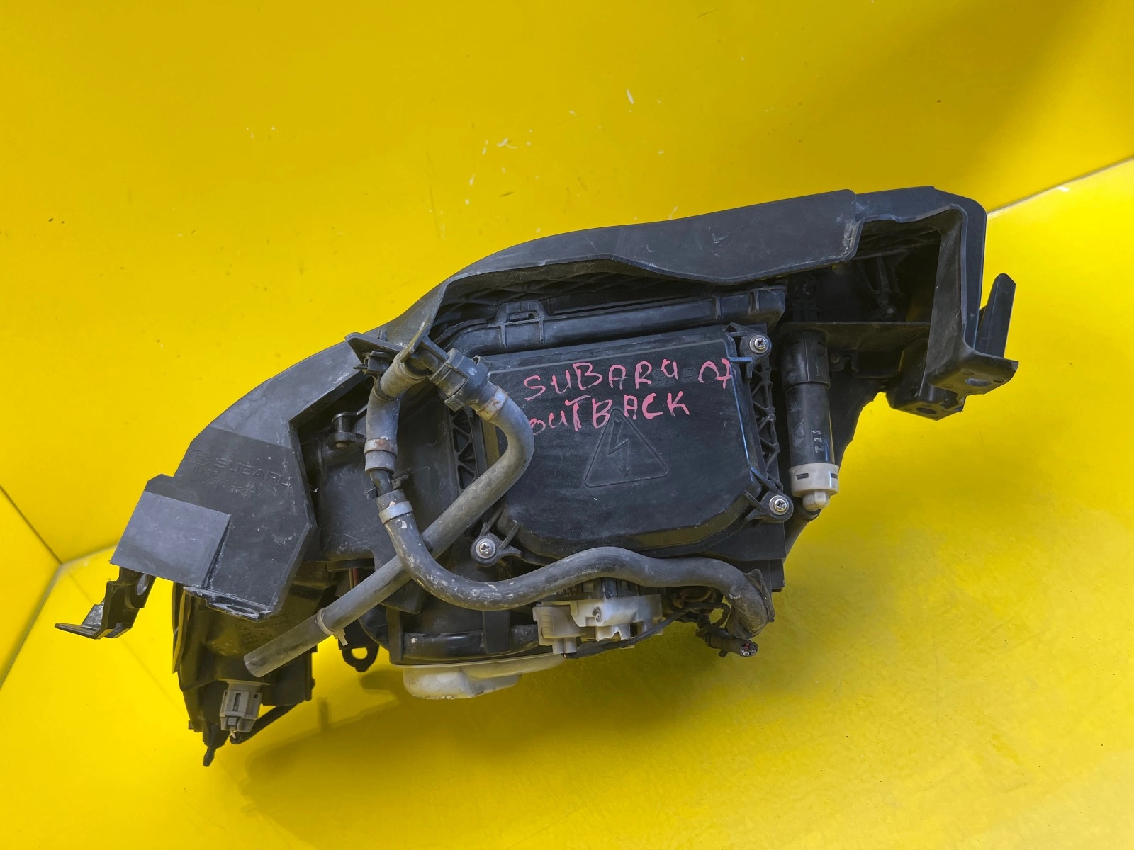 Phare droit Subaru Legacy Outback IV Lift 06-09 Xenon Autolamps 4 Phare droit Subaru Legacy Outback IV Lift 06-09 Xenon