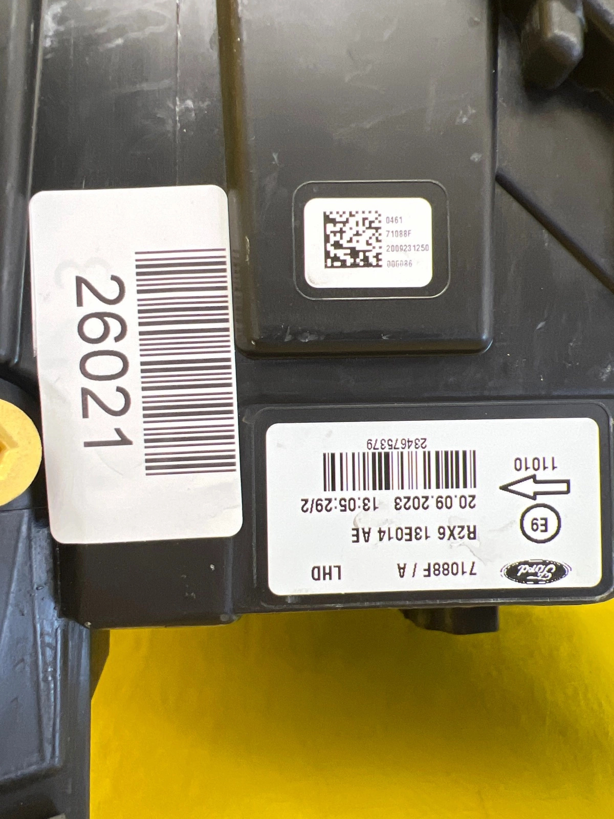 Phare droit Ford Transit Courier MK3 Regular 23- R2X613E014AE Autolamps 3 Phare droit Ford Transit Courier MK3 Regular 23- R2X613E014AE