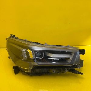 Phare droit Toyota Hilux VIII 8 Lift Full Led
