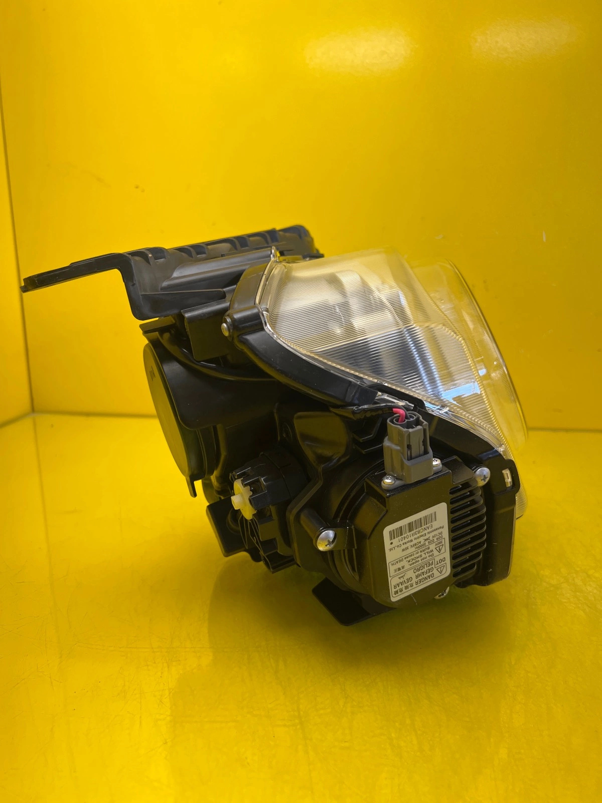 Phare avant droit Nissan Juke Xenon Lift 14- Autolamps 4 Phare avant droit Nissan Juke Xenon Lift 14-