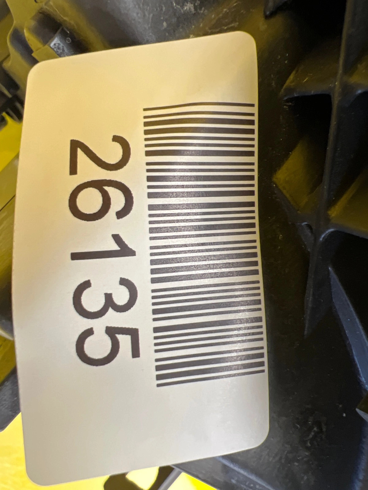 Phare avant droit Toyota Avensis T25 2006- Xenon Autolamps 2 Phare avant droit Toyota Avensis T25 2006- Xenon