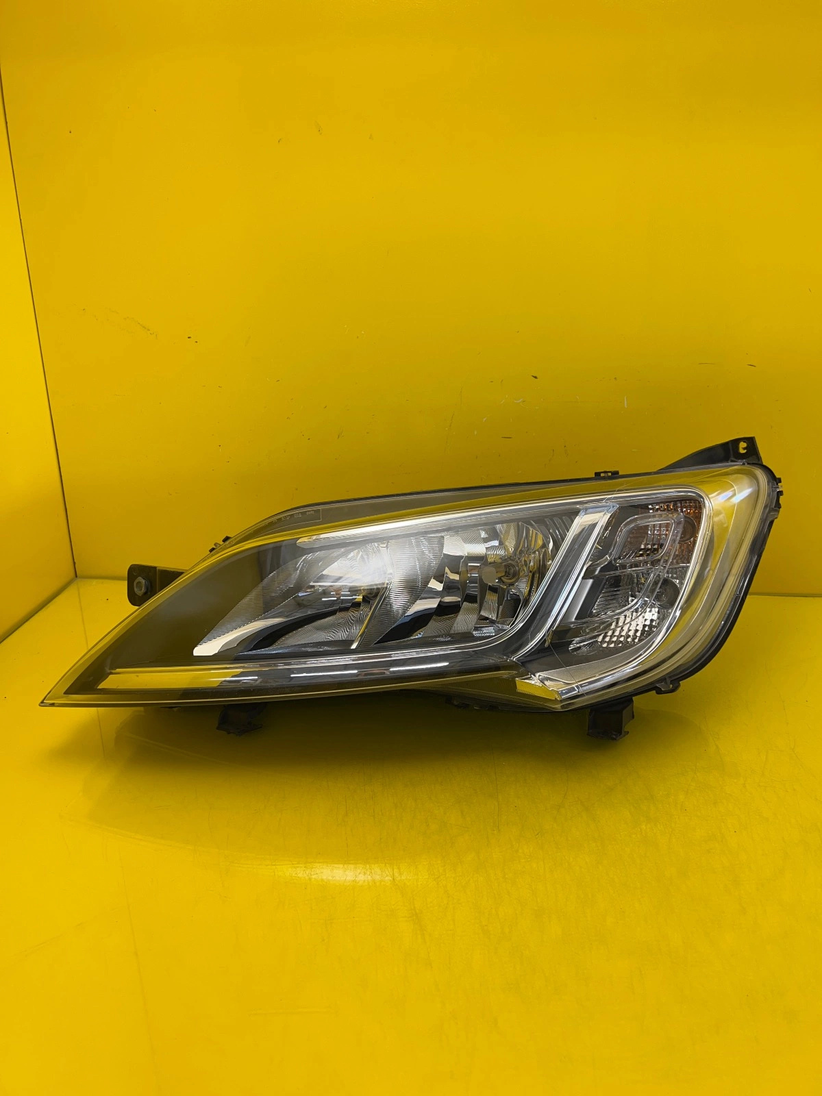 Phare avant gauche Ducato III Lift Boxer Jumpy Ordinaire 1394426080 Autolamps Phare avant gauche Ducato III Lift Boxer Jumpy Ordinaire 1394426080