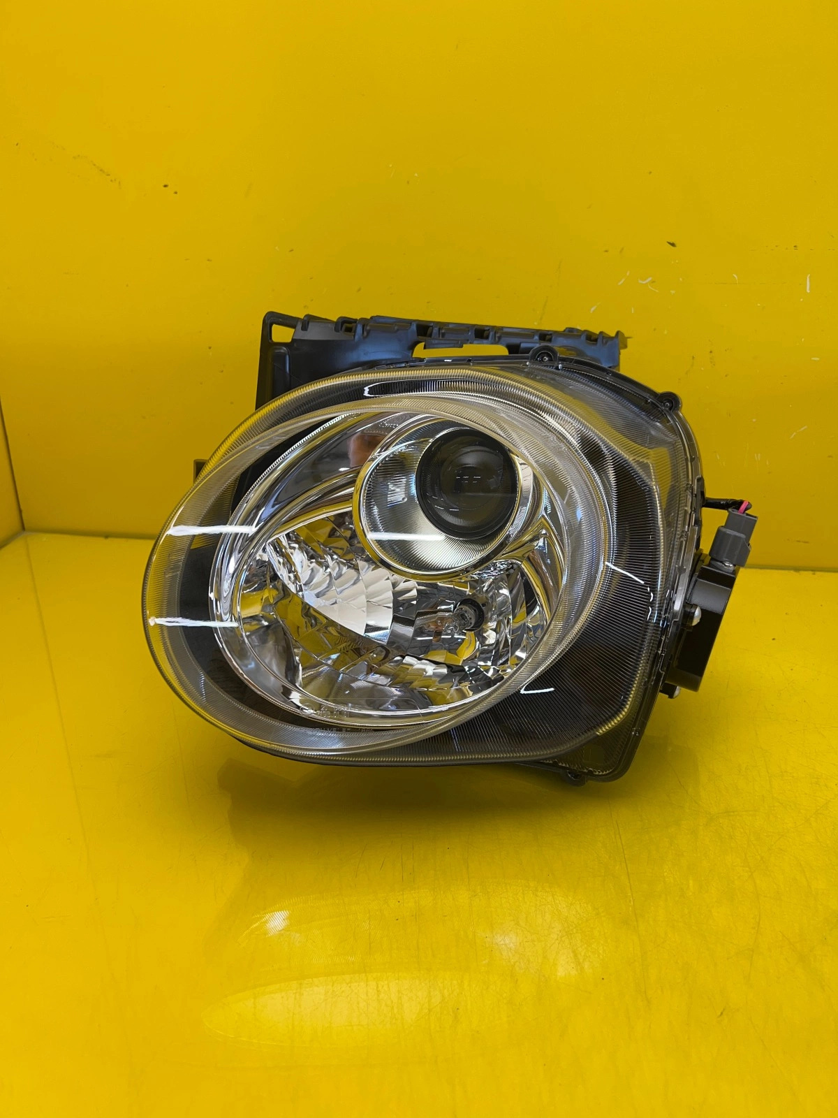 Phare avant gauche Nissan Juke Xenon Lift 14- Autolamps Phare avant gauche Nissan Juke Xenon Lift 14-