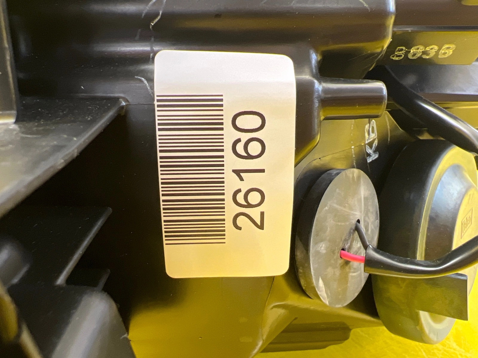 Phare avant droit Nissan Juke Xenon Lift 14- Autolamps 2 Phare avant droit Nissan Juke Xenon Lift 14-