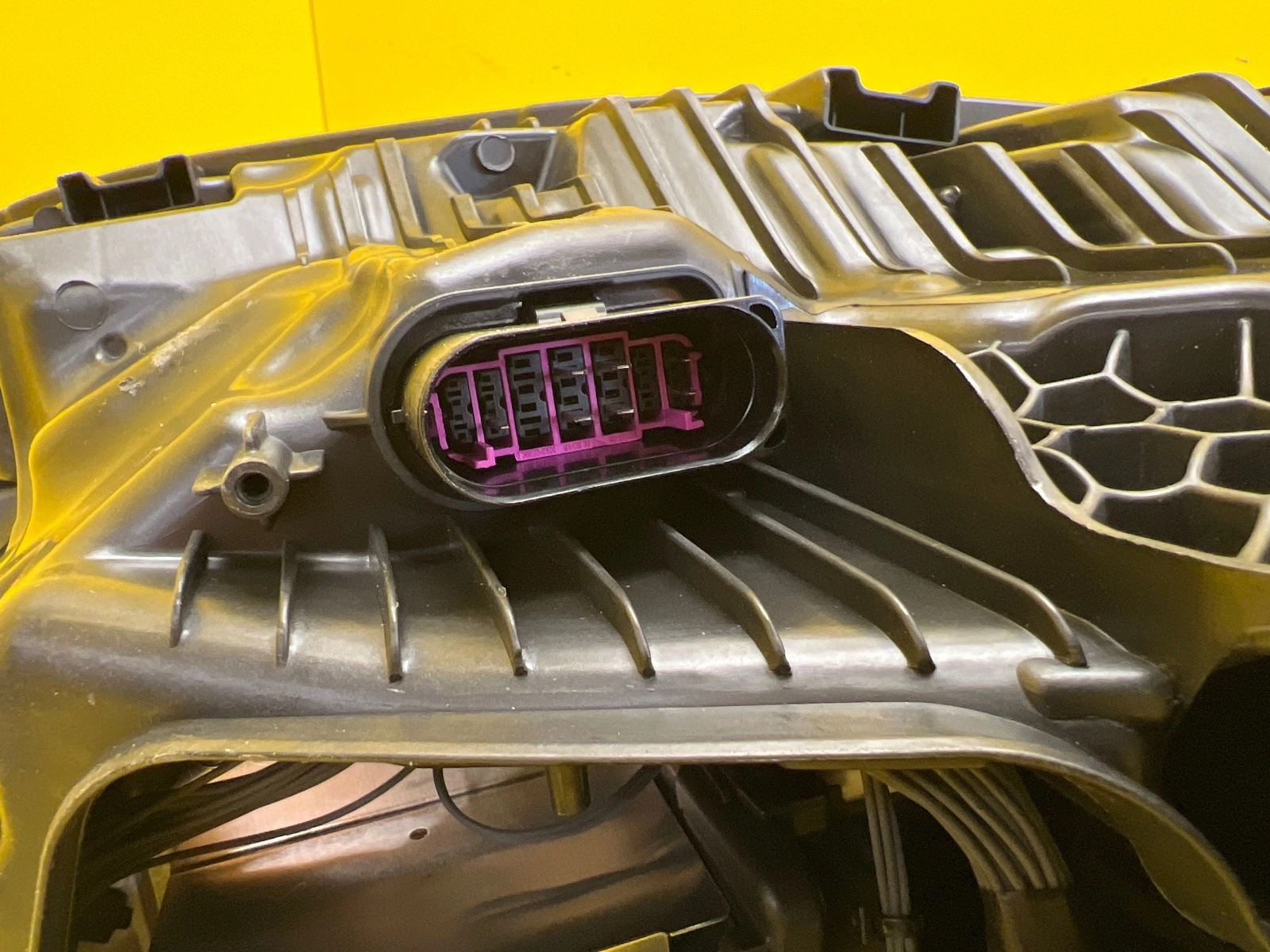 Phare gauche VW Touareg III 3 19- Full Led 761941081A Autolamps 7 Phare gauche VW Touareg III 3 19- Full Led 761941081A