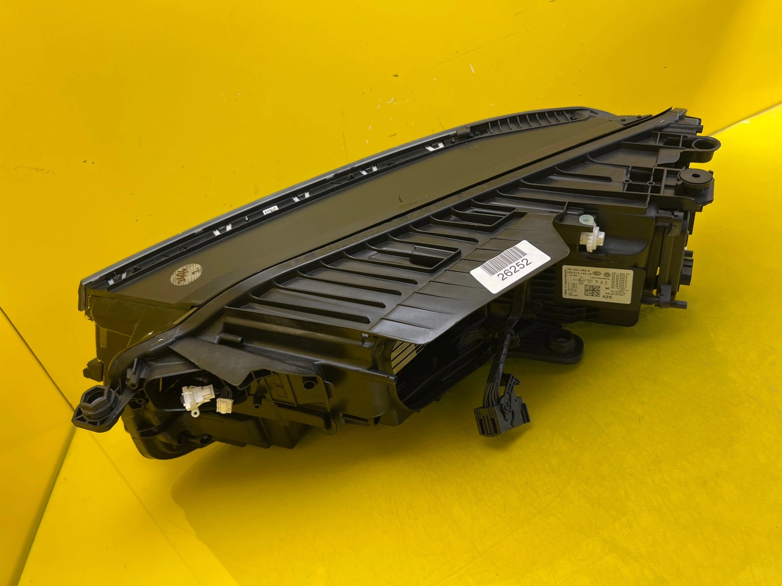 Phare droit VW Touareg III 3 19- Full Led 761941082A Autolamps 3 Phare droit VW Touareg III 3 19- Full Led 761941082A