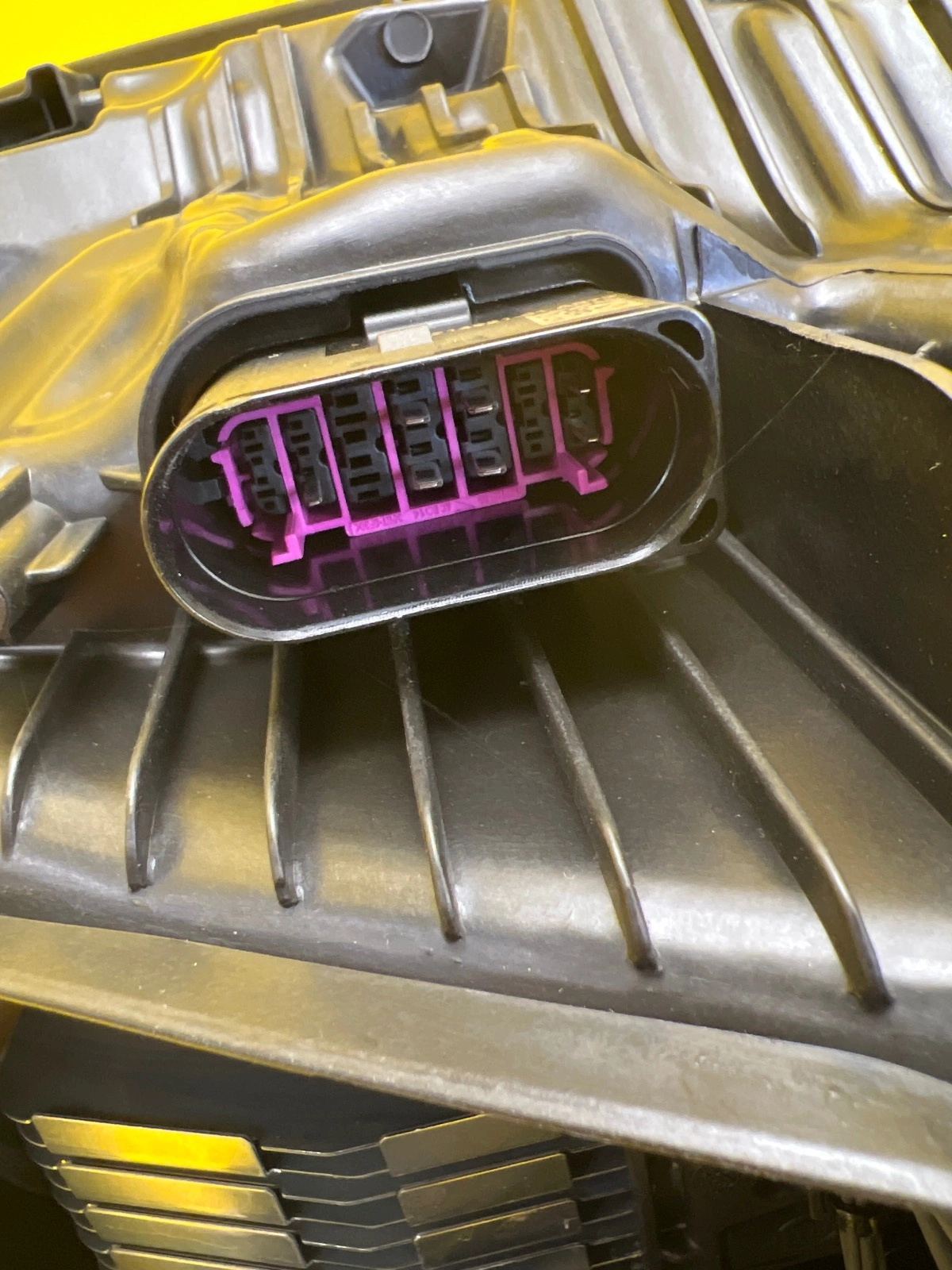 Phare gauche VW Touareg III 3 19- Full led 761941081A Autolamps 8 Phare gauche VW Touareg III 3 19- Full led 761941081A