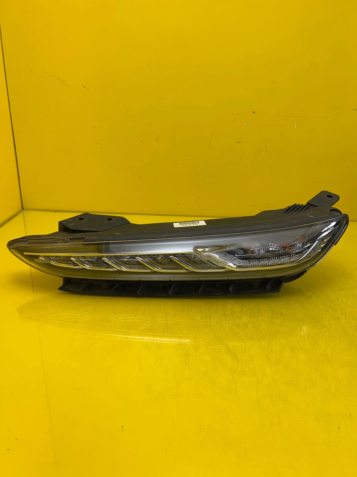 Phare avant gauche Hyundai Kona 17-20 Upper Led Autolamps Phare avant gauche Hyundai Kona 17-20 Upper Led