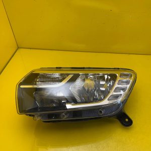 Phare gauche Dacia Sandero 2 II Lift 16-20 Regular 260608143R