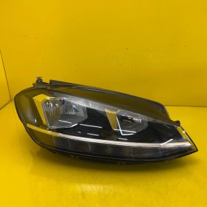 Phare droit VW Golf VII Lift 5G1941006D plain