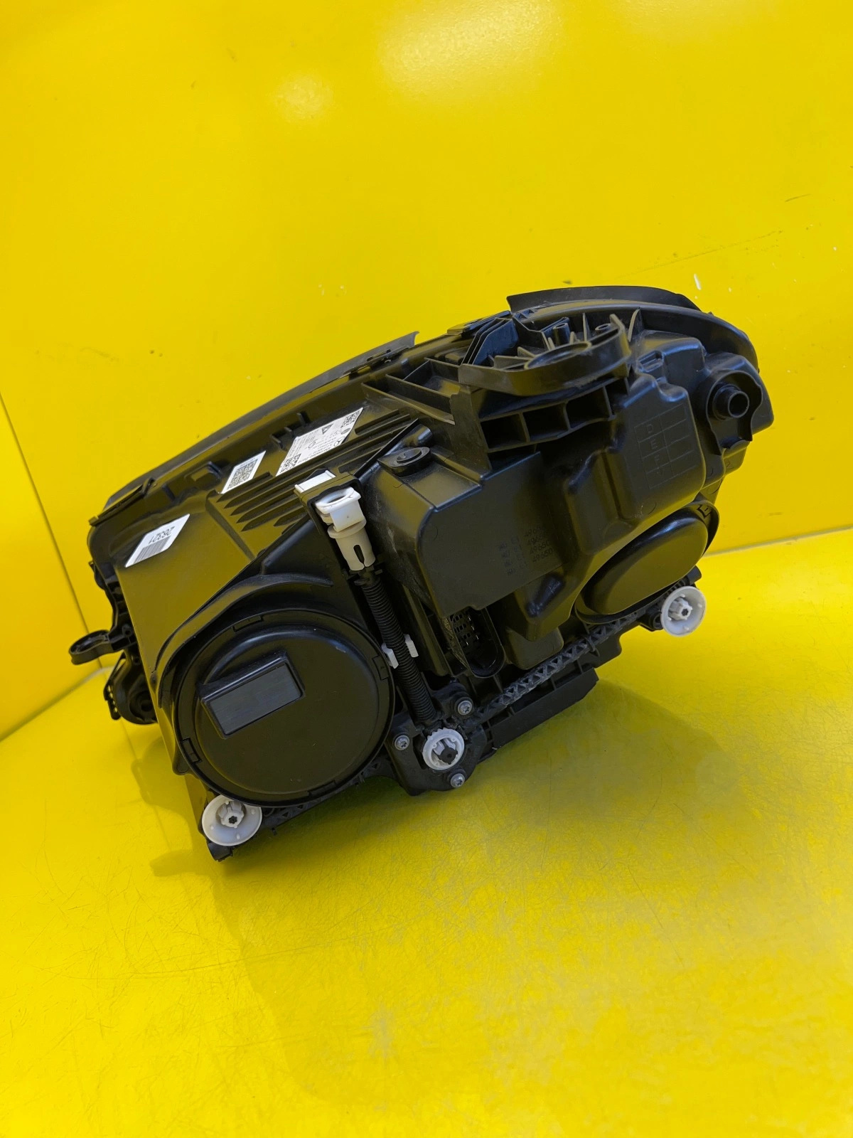 Phare droit Mercedes Classe E W213 multifaisceaux A2139060210 Autolamps 5 Phare droit Mercedes Classe E W213 multifaisceaux A2139060210