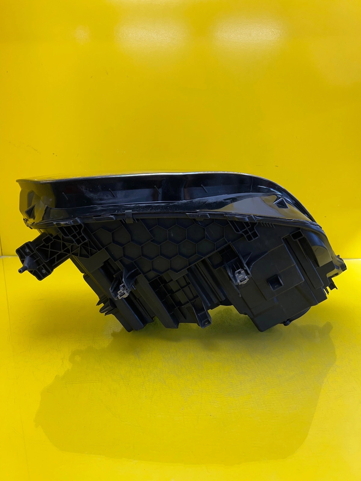 Phare gauche BMW X5 G05 X6 G06 Laser noir 5A279B1-01 Autolamps 7 Phare gauche BMW X5 G05 X6 G06 Laser noir 5A279B1-01