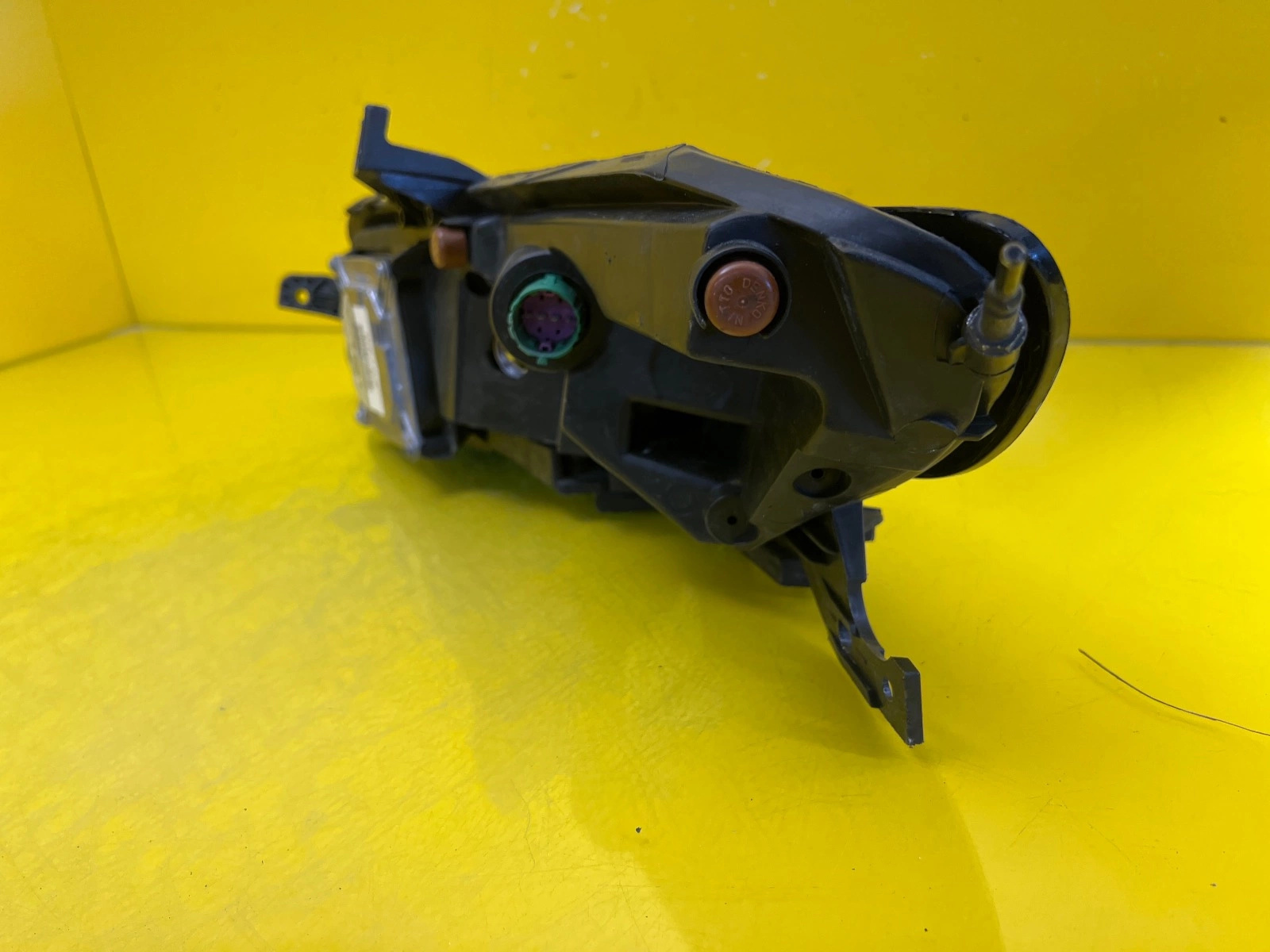 Phare Jeep Cherokee droit 68157104AL complet Autolamps 5 Phare Jeep Cherokee droit 68157104AL complet