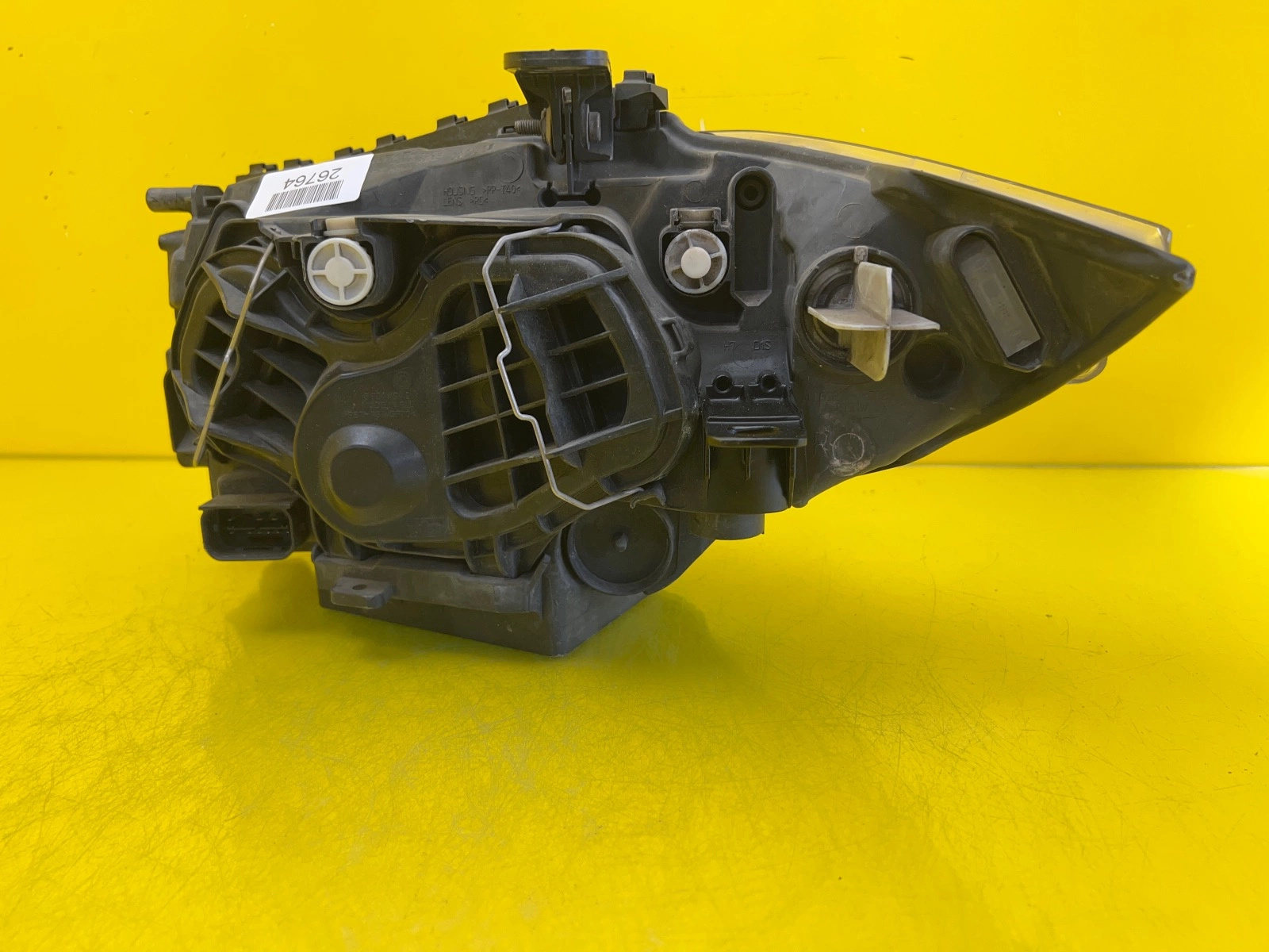 Phare droit BMW 1 E87 Regular 6924488-09 Autolamps 4 Phare droit BMW 1 E87 Regular 6924488-09