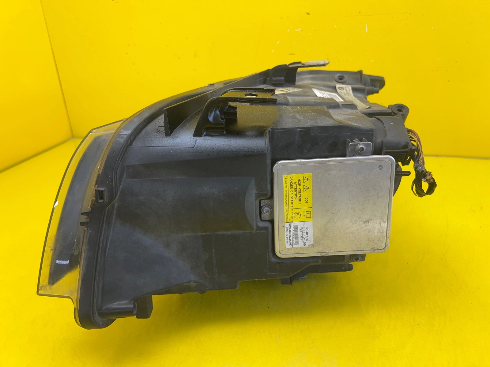 Phare droit BMW E90 E91 05- Xenon 69427389 Autolamps 4 Phare droit BMW E90 E91 05- Xenon 69427389