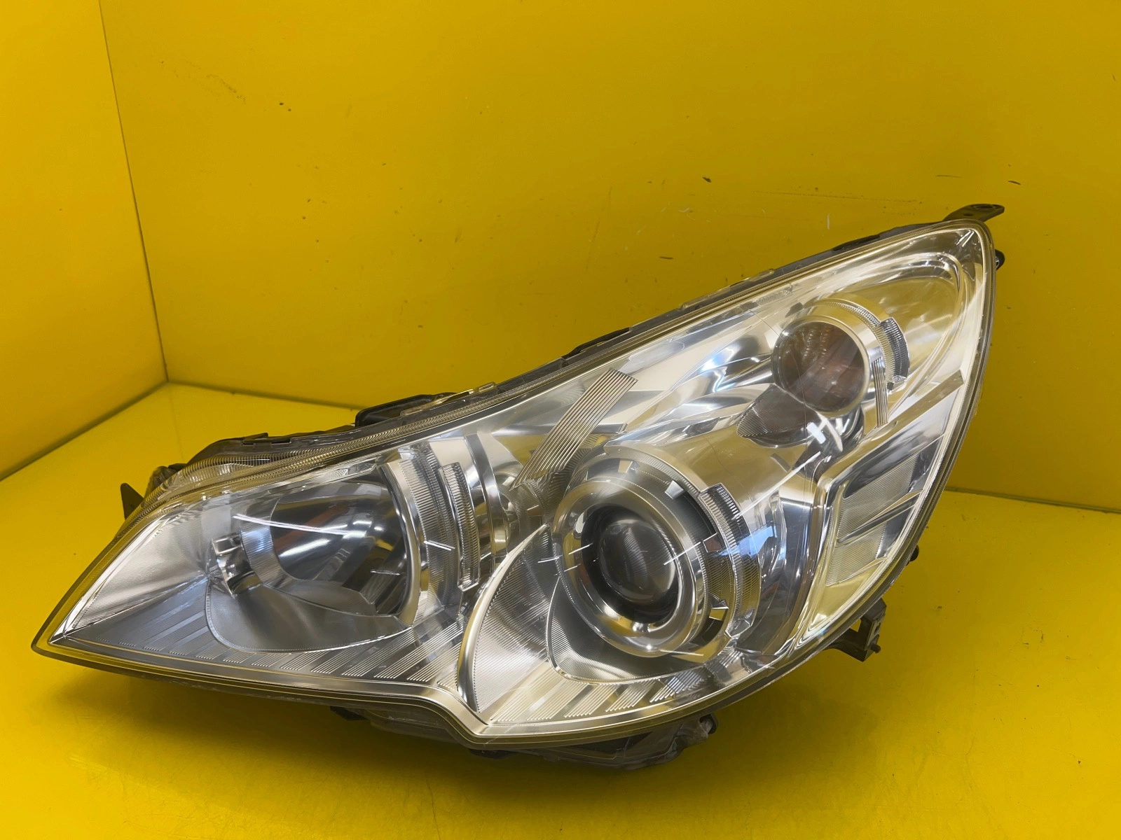 Phare gauche Subaru Legacy Outback IV LIFT 12-14 XENON Autolamps Phare gauche Subaru Legacy Outback IV LIFT 12-14 XENON