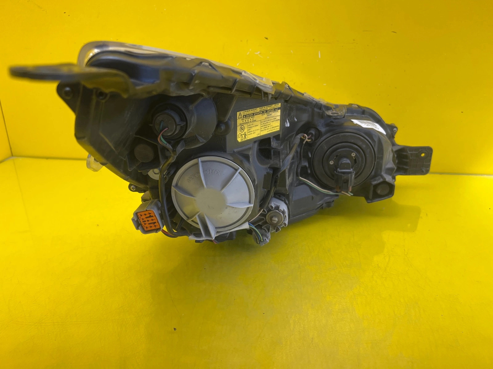 Phare gauche Subaru Legacy Outback IV LIFT 12-14 XENON Autolamps 4 Phare gauche Subaru Legacy Outback IV LIFT 12-14 XENON