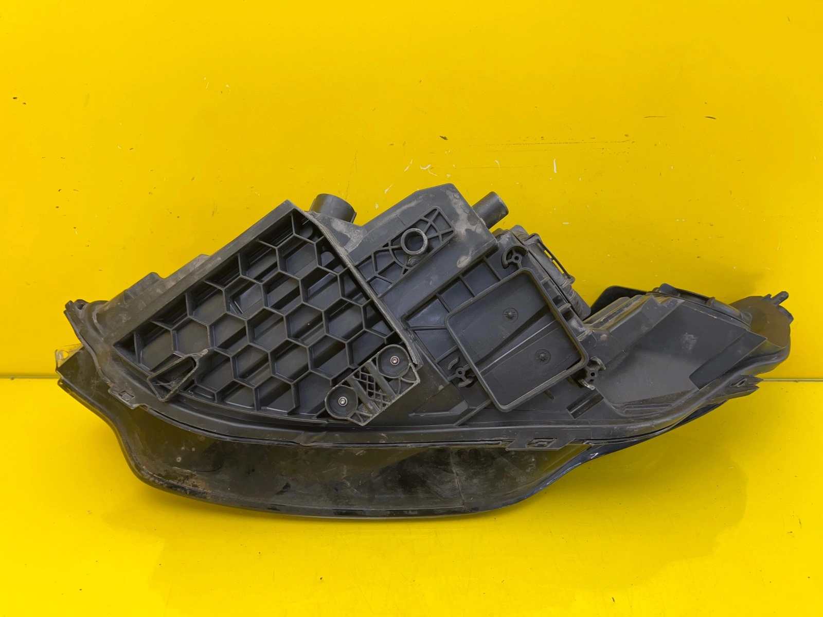 Phare droit Land Rover Discovery Sport L550 Regular FK72-13W029-BG Autolamps 6 Phare droit Land Rover Discovery Sport L550 Regular FK72-13W029-BG