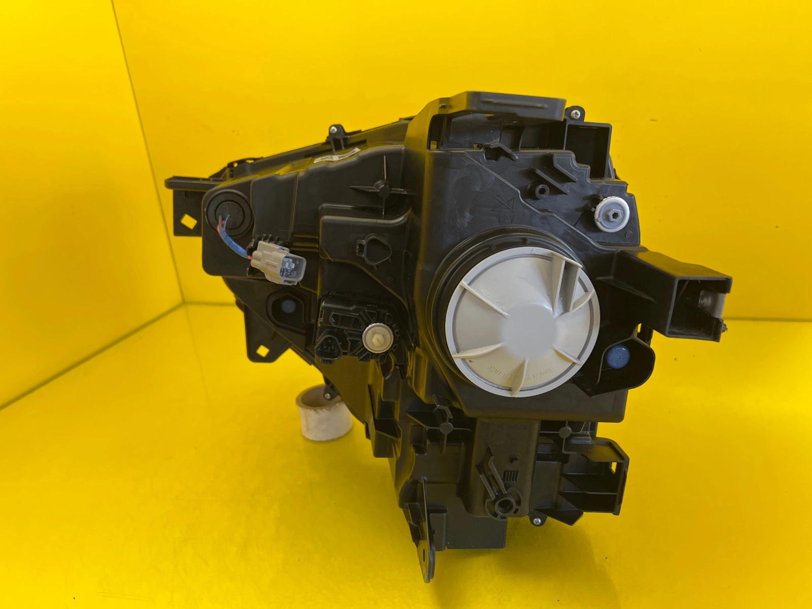 Phare gauche Mitsubishi Eclipse Cross Lift 2022- Autolamps 4 Phare gauche Mitsubishi Eclipse Cross Lift 2022-